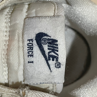 【NIKE】 エアフォース1　13cm 少し大きめの造りですの画像