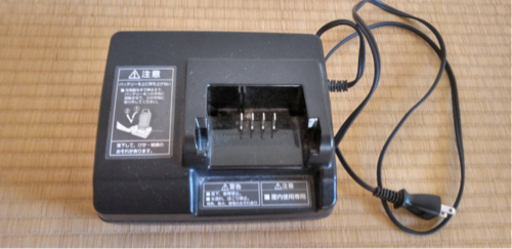 電動自転車　充電器