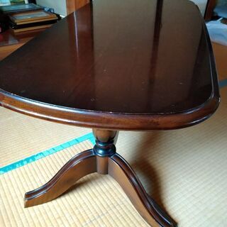 【差し上げます】カリモクのテーブル