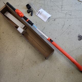 使用少なめ YARD FORCE 電気2WAYバリカン 草刈り機...