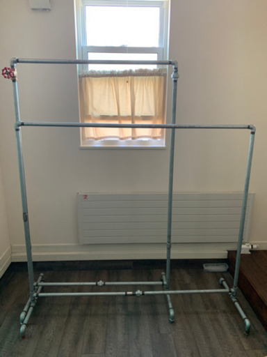 水道管　ガス管ハンガーラック