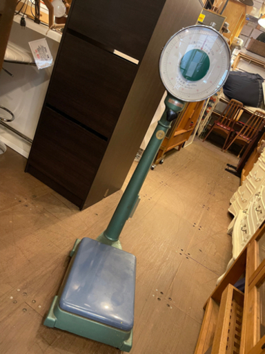 【売約済み】　希少 北東　Hokutow 機械式自動台はかり　体重計 ヘルスメーター 昭和　レトロ アンティーク 学校　保健室 病院 銭湯　長期保管  ビンテージ　大正　100kgまで　撮影　備品　什器　インテリア