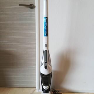 掃除機　ハンディ―クリーナー　2016年製