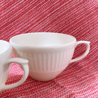 紅茶　スープに　ティーカップ