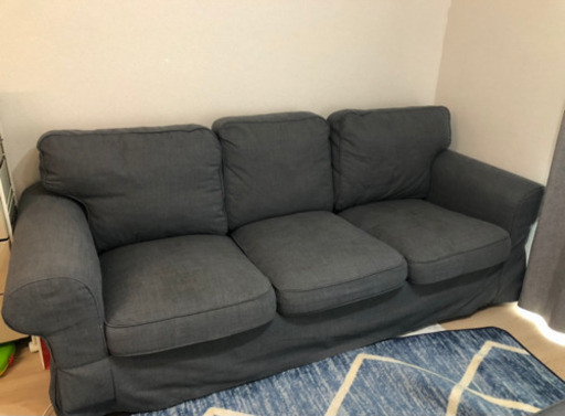 ３人掛けソファー