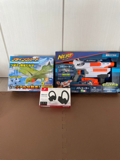 フライングバード　完全ワイヤレスイヤホン　ナーフ連射可能鉄砲