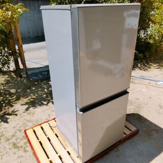 超美品 AQUA 冷凍冷蔵庫 AQR-13J 2枚ドア 126リ...