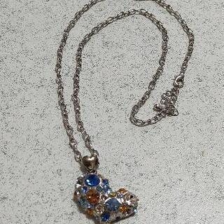 ハート型ネックレス ブルーの画像