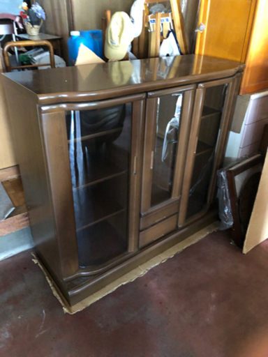 家具屋廃業　展示品　ガラス扉　キャビネット   サイドボード
