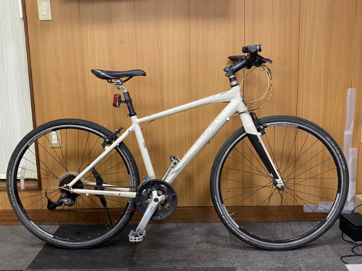 修理しないと乗れません TREK FX7.4 クロスバイク中古 現状走行不可