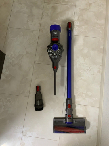 コードレス掃除機 dyson V7 fluffy SV11