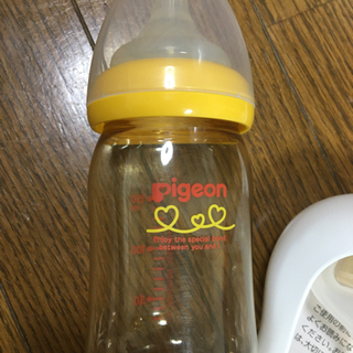 ピジョン手動搾乳機　母乳実感の哺乳瓶付きの画像