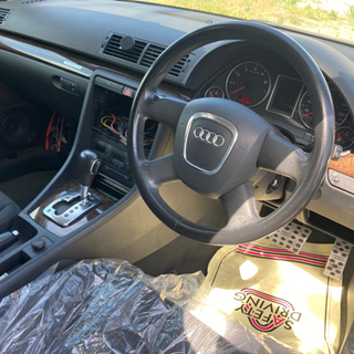 Audi A4 b7 アバント　クワトロの画像