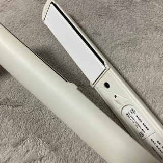 【お引取に来ていただける方限定】サロニア　24mmプレート　ストレートヘアアイロンの画像