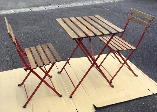 ＜良品＞IKEA・イケア・TÄRNÖ テルノー 折りたたみテーブル＆チェア2脚 屋外用・レッド