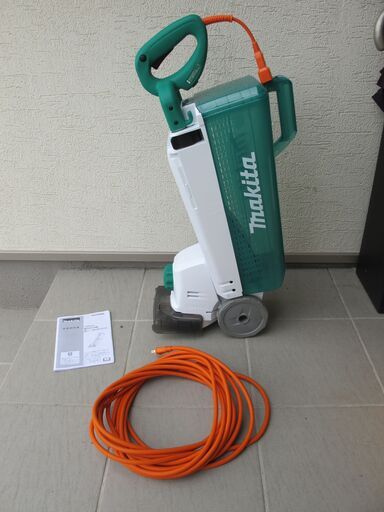 芝刈り機　makita MLM1610　ほぼ新品　（メーカー保証期間内）
