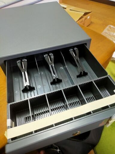 キャッシュドロア　新品未使用