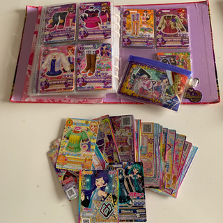 アイカツカード大量とファイル
