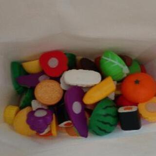 ☆おままごとセット☆食べ物メイン(お話し中)の画像