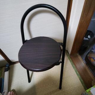 折りたためる椅子