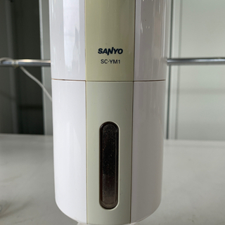 8月9日【無料】0807-003jmty SANYO コードレスハンディクリーナーの画像