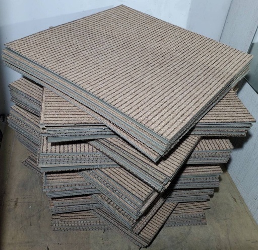  2 タイルカーペット 100枚 サイズ50×50 在庫200枚あり