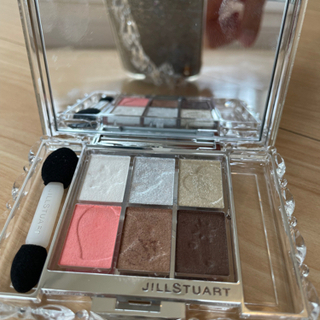 ジルスチュアート　アイシャドウ　クリスマスコフレの画像