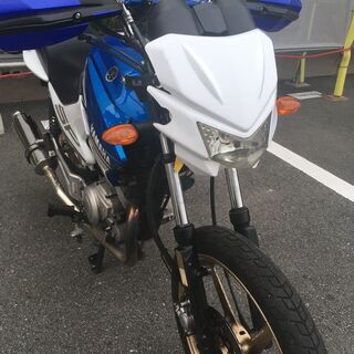 ヤマハ　YBR125