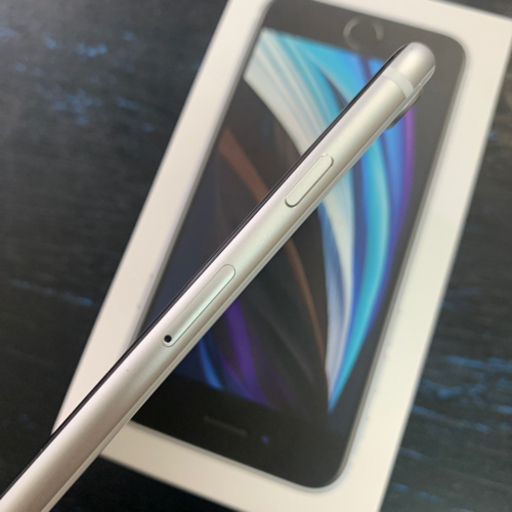 Apple シムフリー iPhoneSE2 64GB ホワイト 2021/08/07