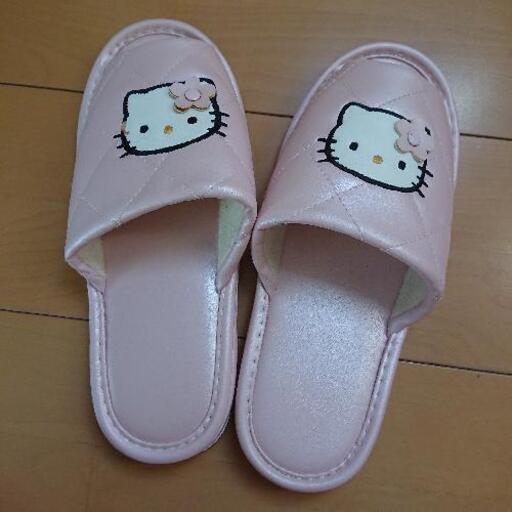 中古 スリッパ① キルト お花 ハローキティ