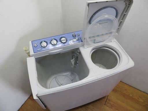 【京都市内方面配達無料】TOSHIBA ２槽式洗濯機　洗濯容量　4.5kg ES05