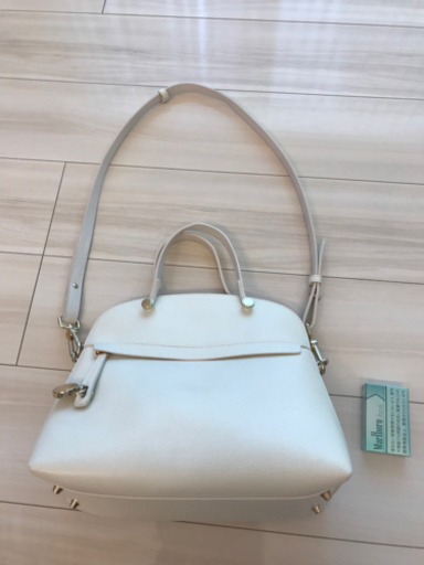 カバン　バック　ショルダーバッグ　FURLA 汚れあり