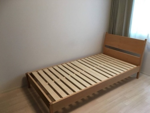 ニトリのシングルベッド売ります。