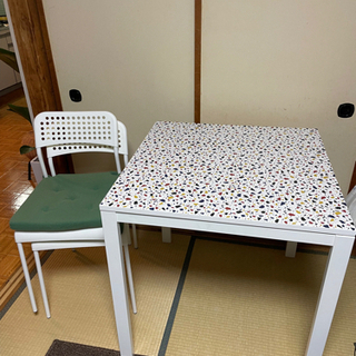 IKEAメルトルプ*2~4人掛けテーブル