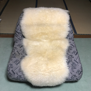 回転式一人用ソファ(毛皮付)の画像