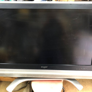 AQUOS  37型液晶テレビ