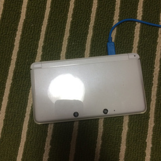 8/9の昼まで！3DSホワイト！