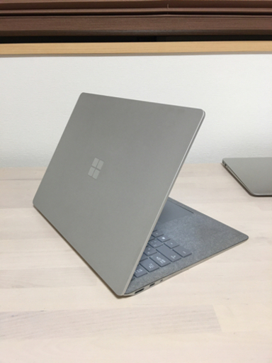 Surface Laptop Model 1769  第一世代