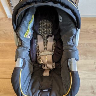 【お取引中】チャイルドシート☆キャリー付☆カーシート☆新生児からの画像
