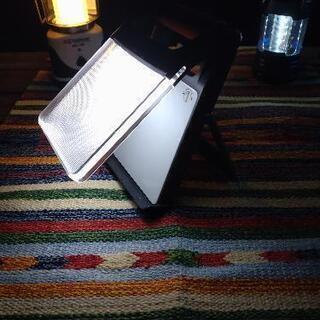 ☆【値下】電池式　照明　投光器　ランタンの画像