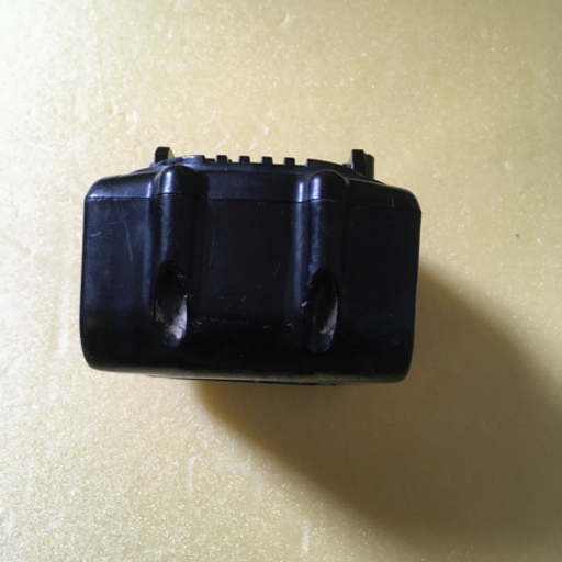 マキタ 14.4V 3A バッテリー ⑧