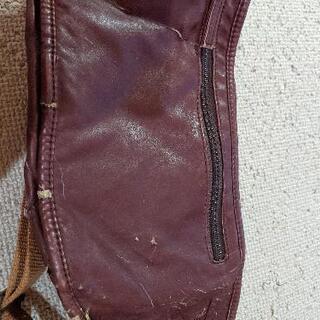 皮のウエストポーチ　新品の画像