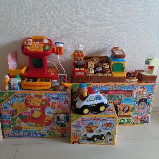 投稿年末まで　アンパンマン　おもちゃ　レジスター　パン屋さん　パトカー
