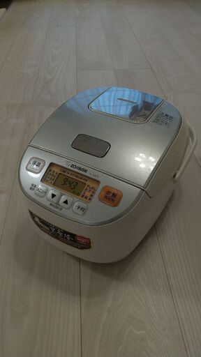 ZOJIRUSHI マイコン炊飯ジャー ２０１７年製