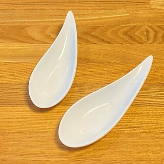 5本セットで！盛り付けにも大活躍！シャープなデザインの白いレンゲの画像