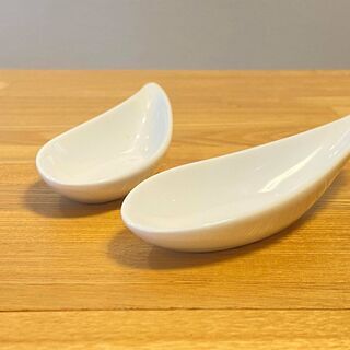 5本セットで！盛り付けにも大活躍！シャープなデザインの白いレンゲ
