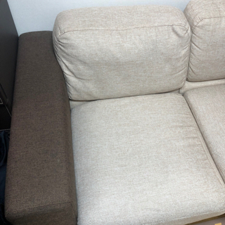 中古ソファー、オットマン、クッションの画像