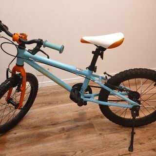 送料込】ヨツバサイクル 18インチ ラムネブルー 室内保管