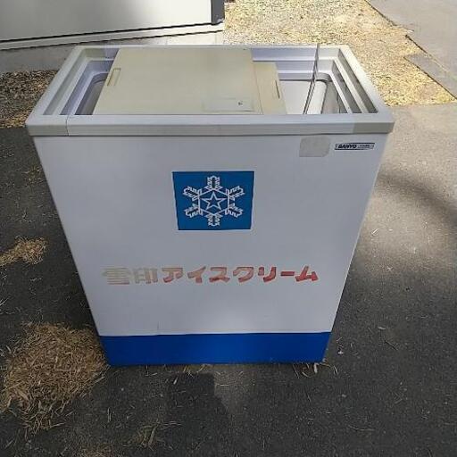 冷凍庫、ストッカー