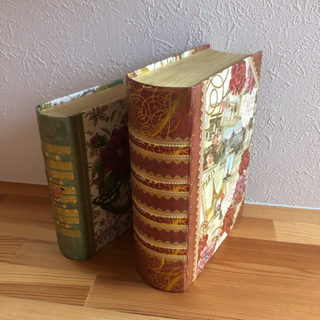 アンティーク調洋書　小物入れ